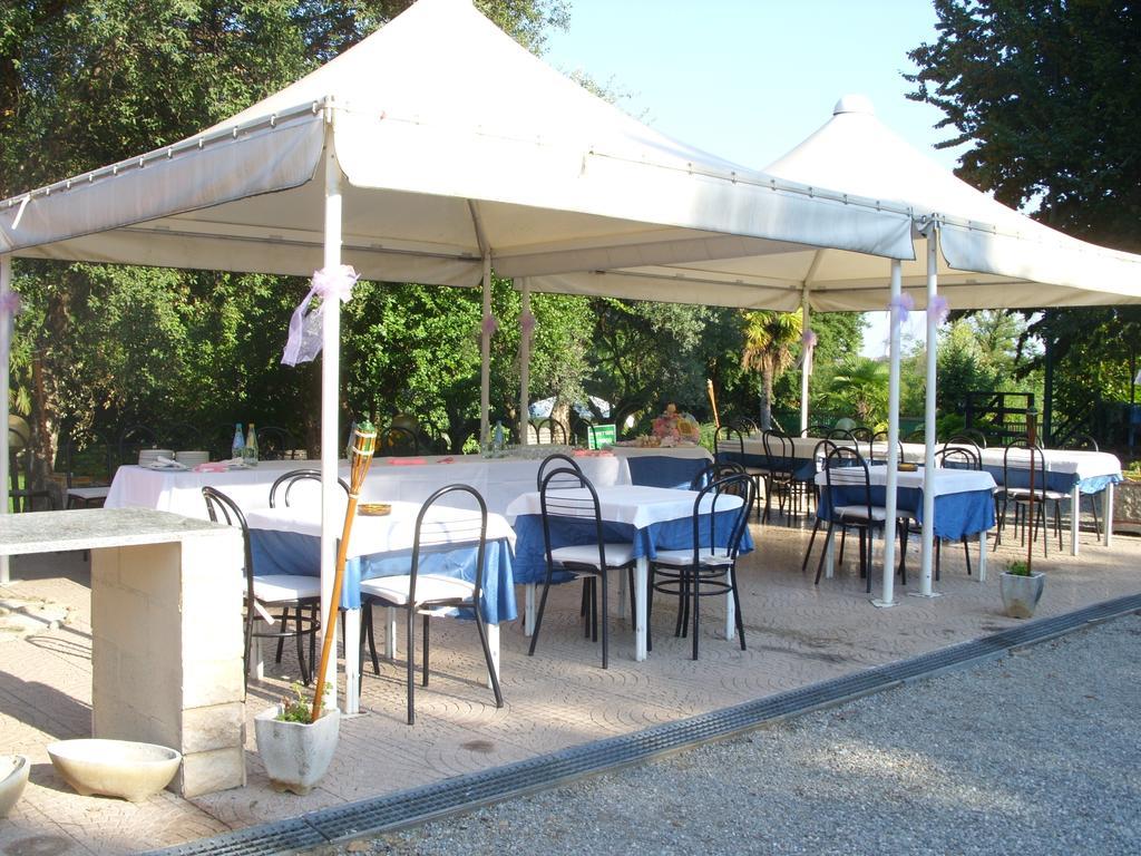 Al Castello Bed And Breakfast Cornate d'Adda Екстер'єр фото