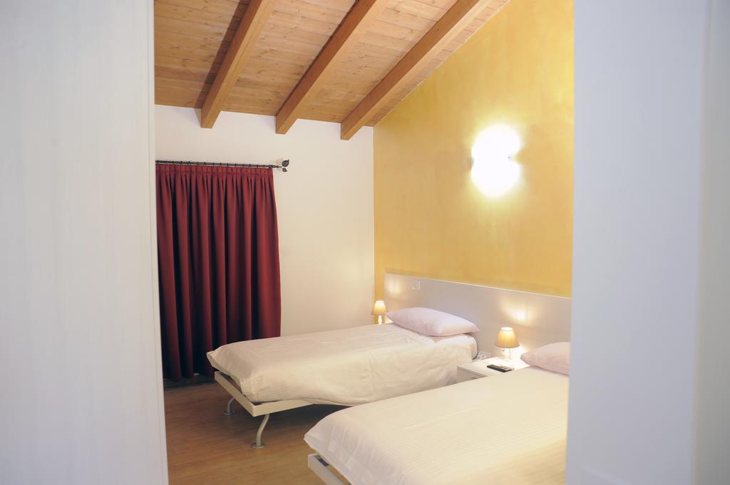 Al Castello Bed And Breakfast Cornate d'Adda Екстер'єр фото