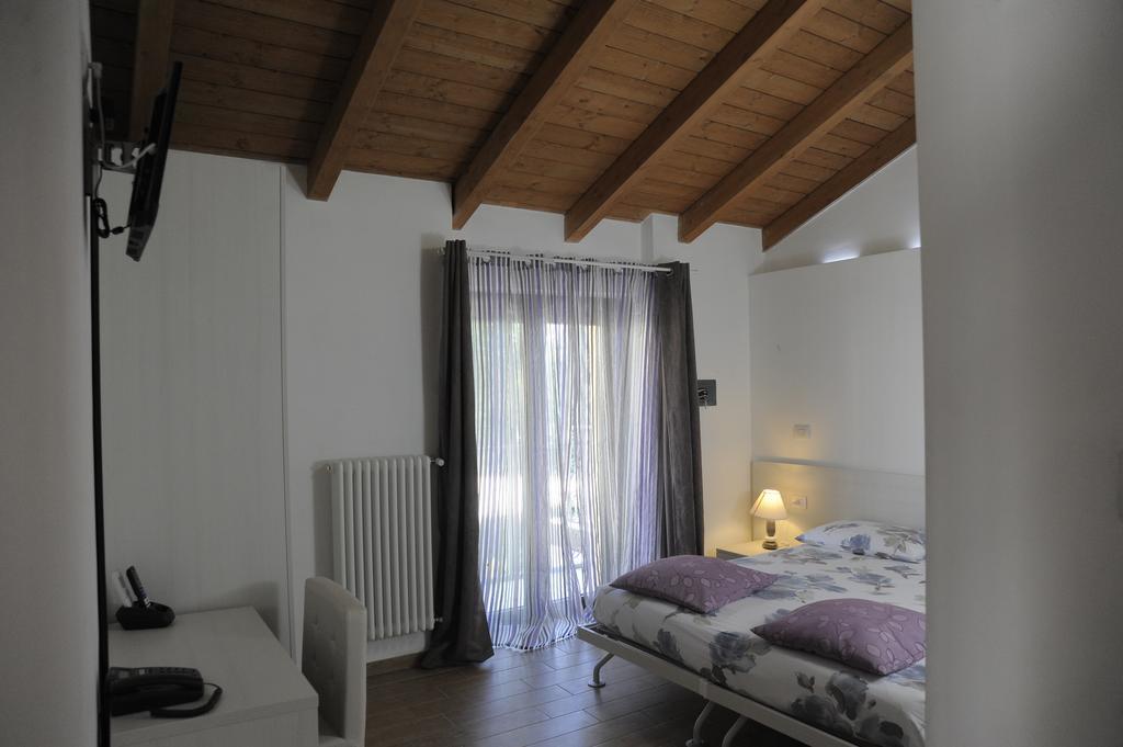 Al Castello Bed And Breakfast Cornate d'Adda Екстер'єр фото